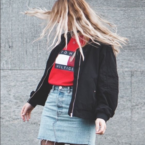 T-Shirt Mystery Box - Picture 2 of 6