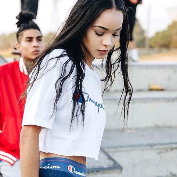 T-Shirt Mystery Box - Picture 3 of 6