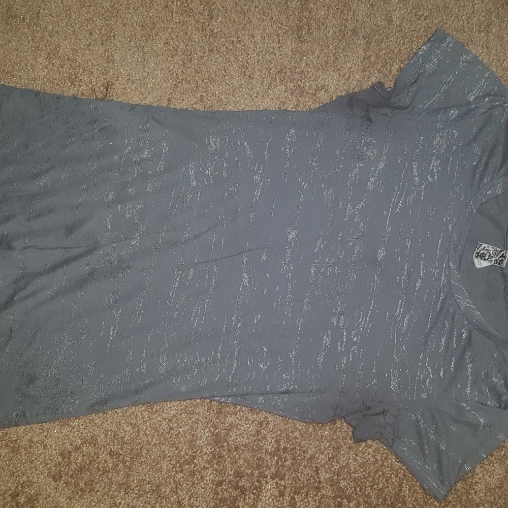 BKE grey and silver tee