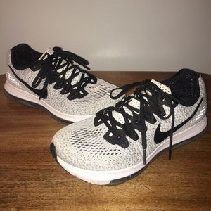Nike Zoom Woman’s - Size 7
