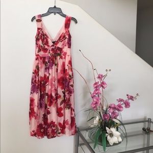 Floral Sweetheart Midi Dress