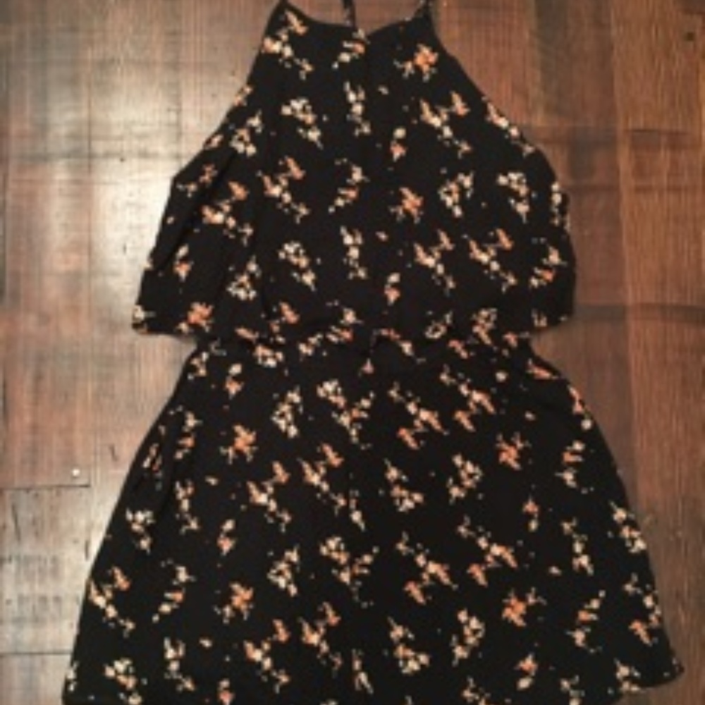 Black and Peach Floral Romper - Picture 1 of 3