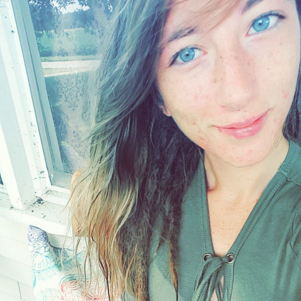 Meet your Posher, Hannah