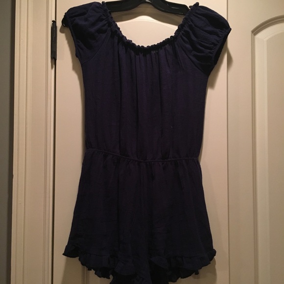 Off the shoulder navy romper - Picture 1 of 4