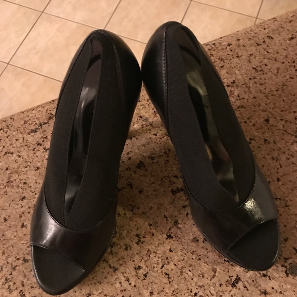 Carlos Santana shoes