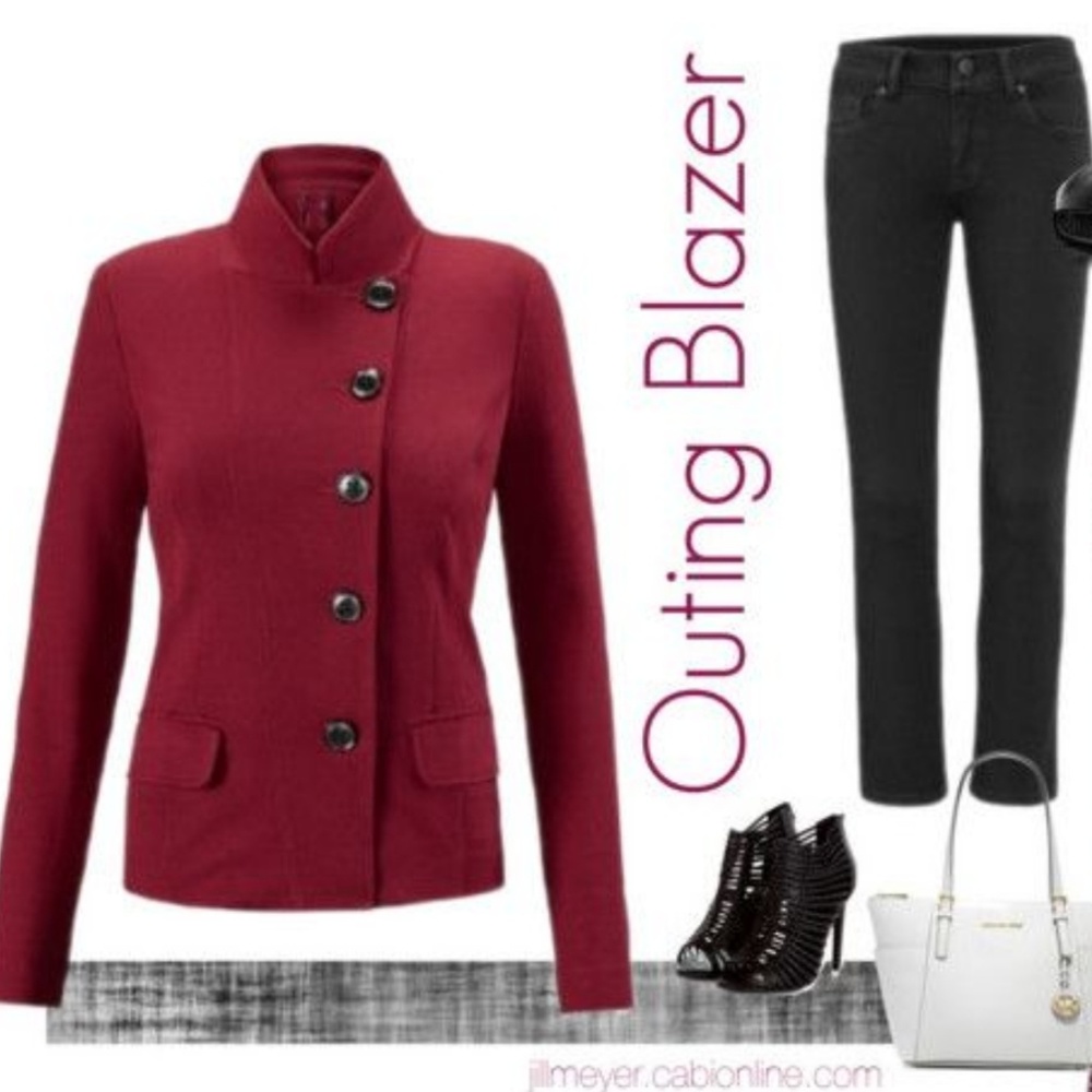 Flash sale Cabi outing blazer size 2