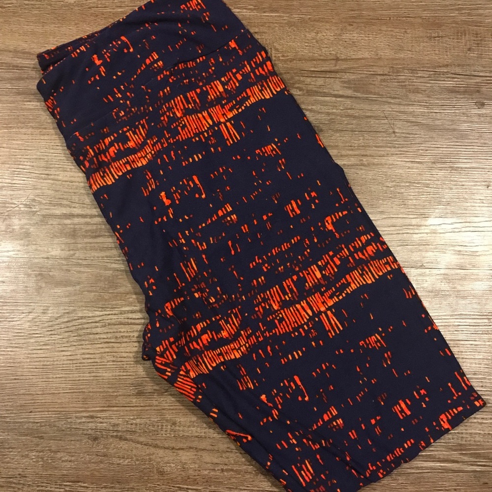 Navy LuLaRoe Leggings 😍
