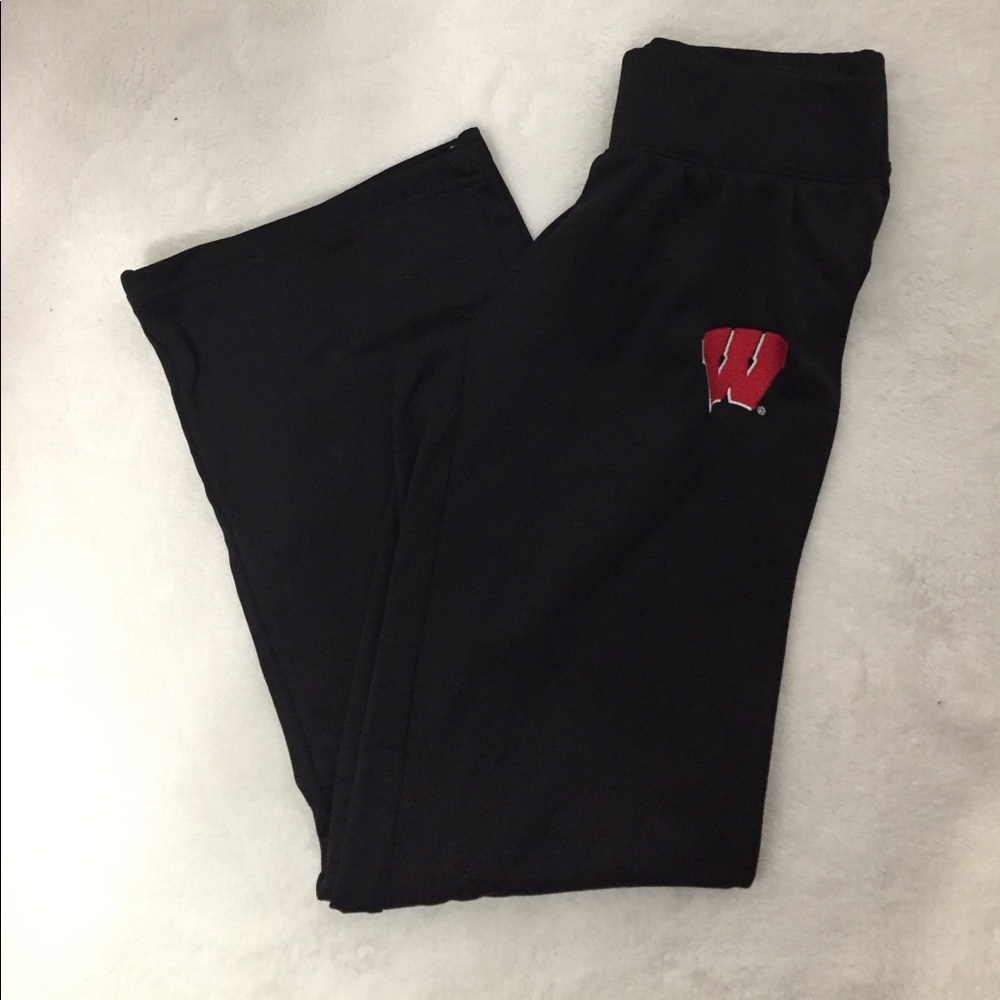 Wisconsin Badgers Sweatpants. OFFERS WELCOME