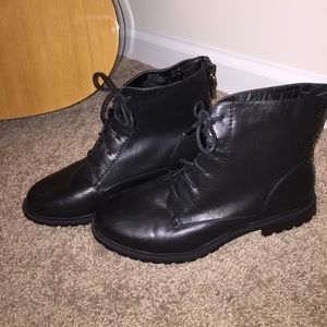 Sonoma Black Leather Zip-Up/Tie Booties