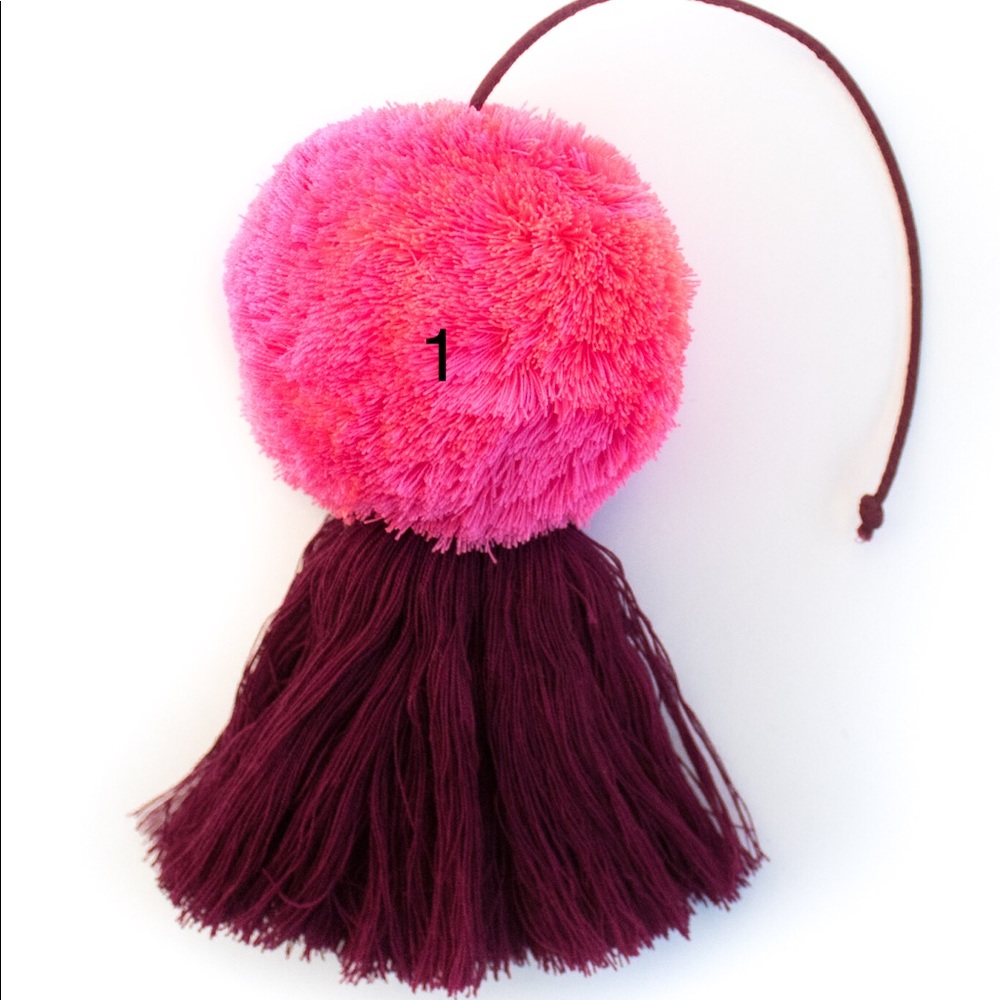 Pom Tassel