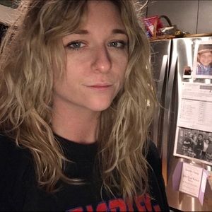 Meet your Posher, Chrissy