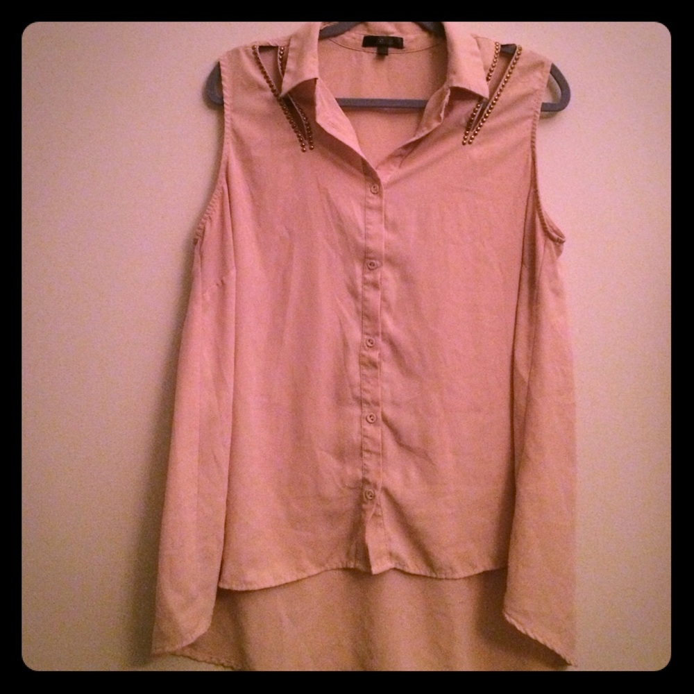 Slit sleeved cream blouse with collar