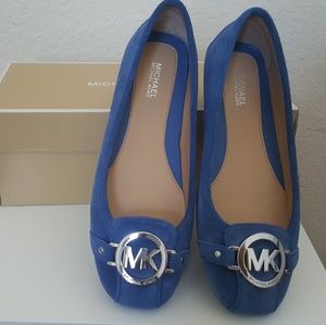 Michael Kors Suede Flat shoes
