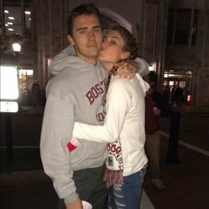 Meet your Posher, Connor