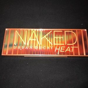 Urban Decay Naked Heat Eyeshadow Palette