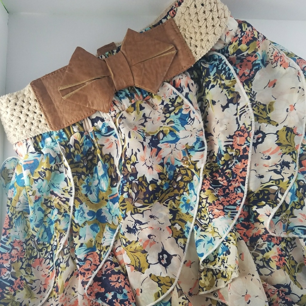 Ruffle skirt
