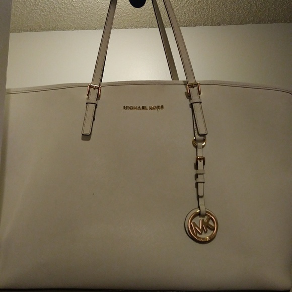 Handbags/Backpack
