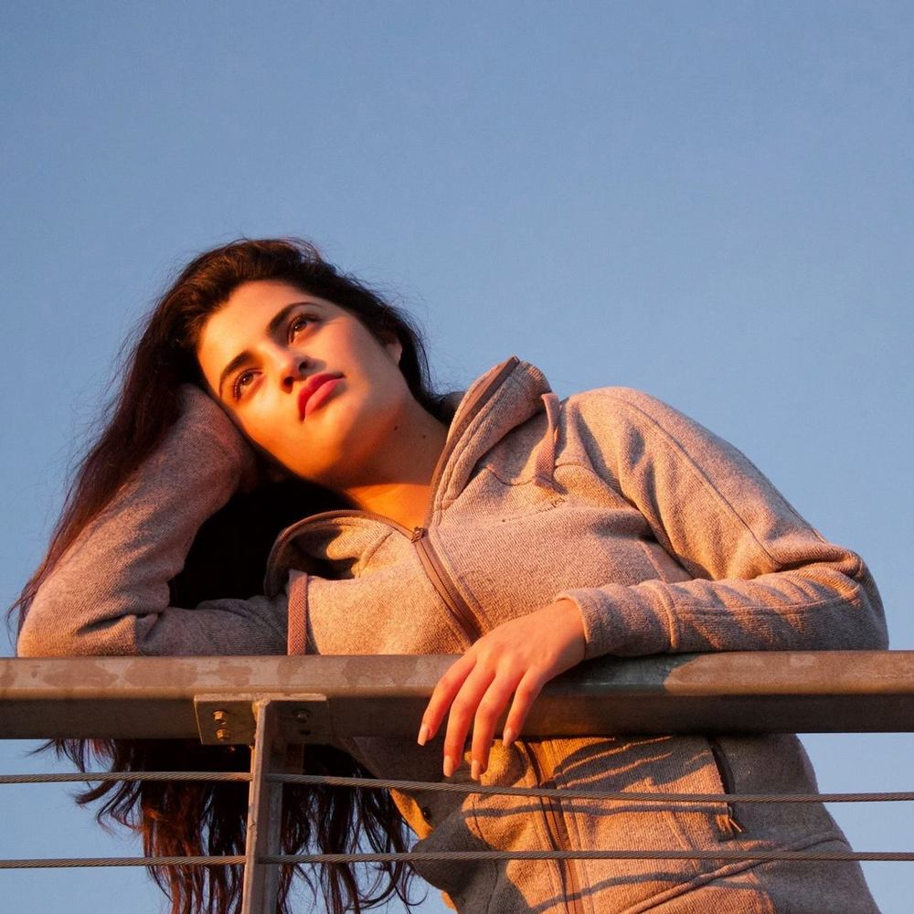 Meet your Posher, Isis