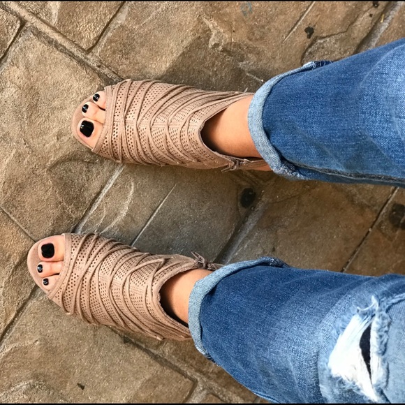 Tan Slingback Peep Toe Shootie - Picture 5 of 8