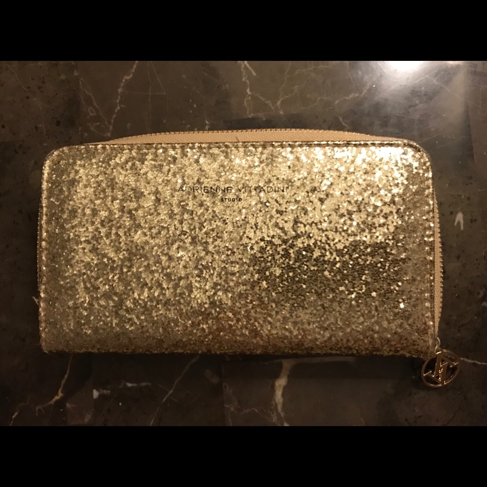 Adrienne Vittadini Gold Glitter Wallet