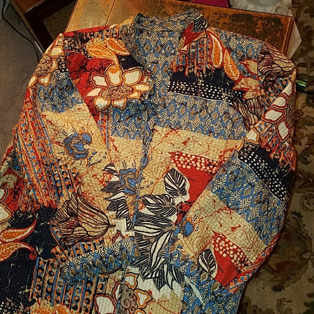 Pattern reversible jacket