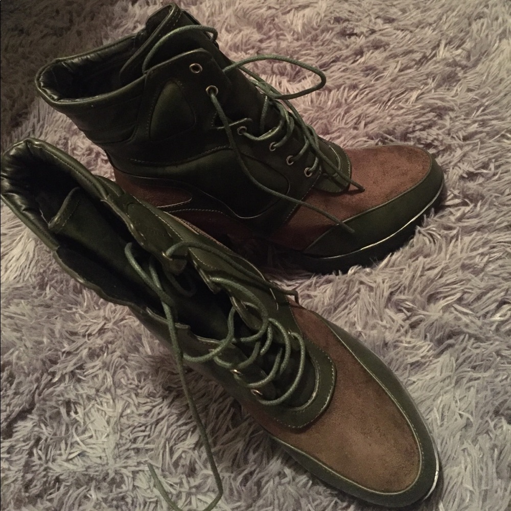 Camouflage Heeled Boots