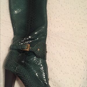 Snake-effect long leather boots