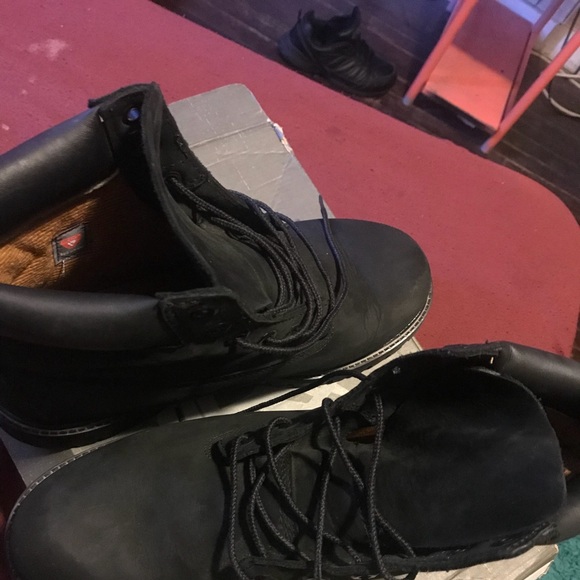 All Black Timberlands. Good Condition - Picture 4 of 5