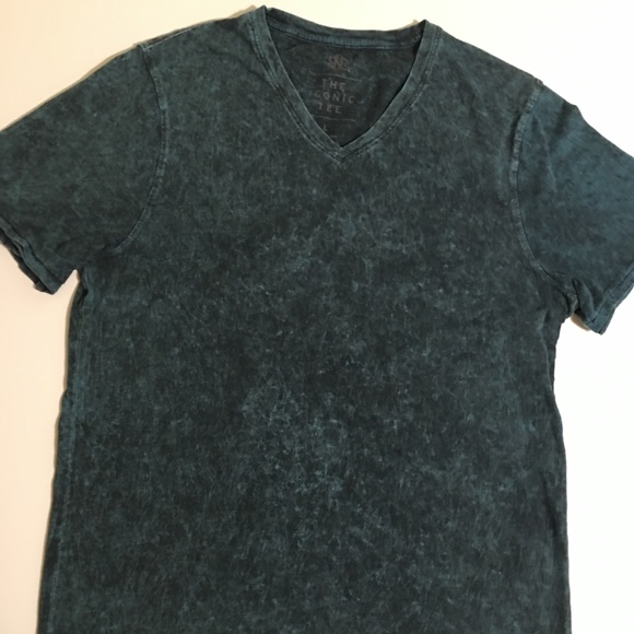 rock and republic iconic tee