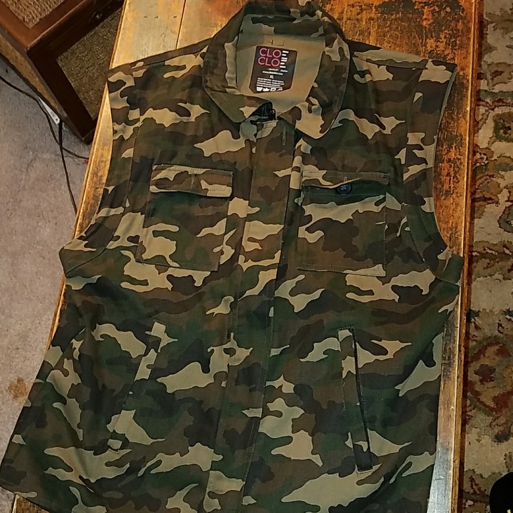 Camoflauge vest