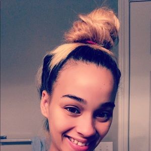 Meet your Posher, Zoe