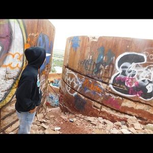 Meet your Posher, Hunter