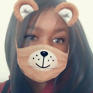 Meet your Posher, Demetrica