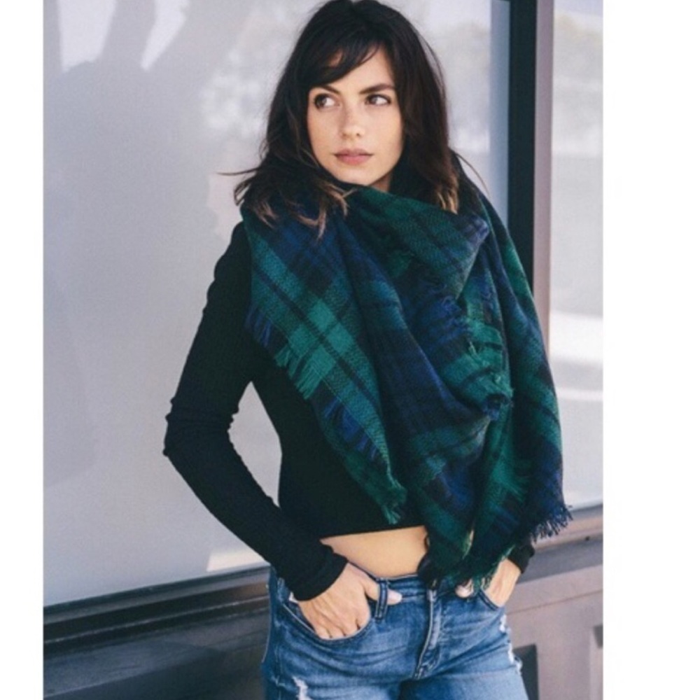 Comfy green scarf 💚