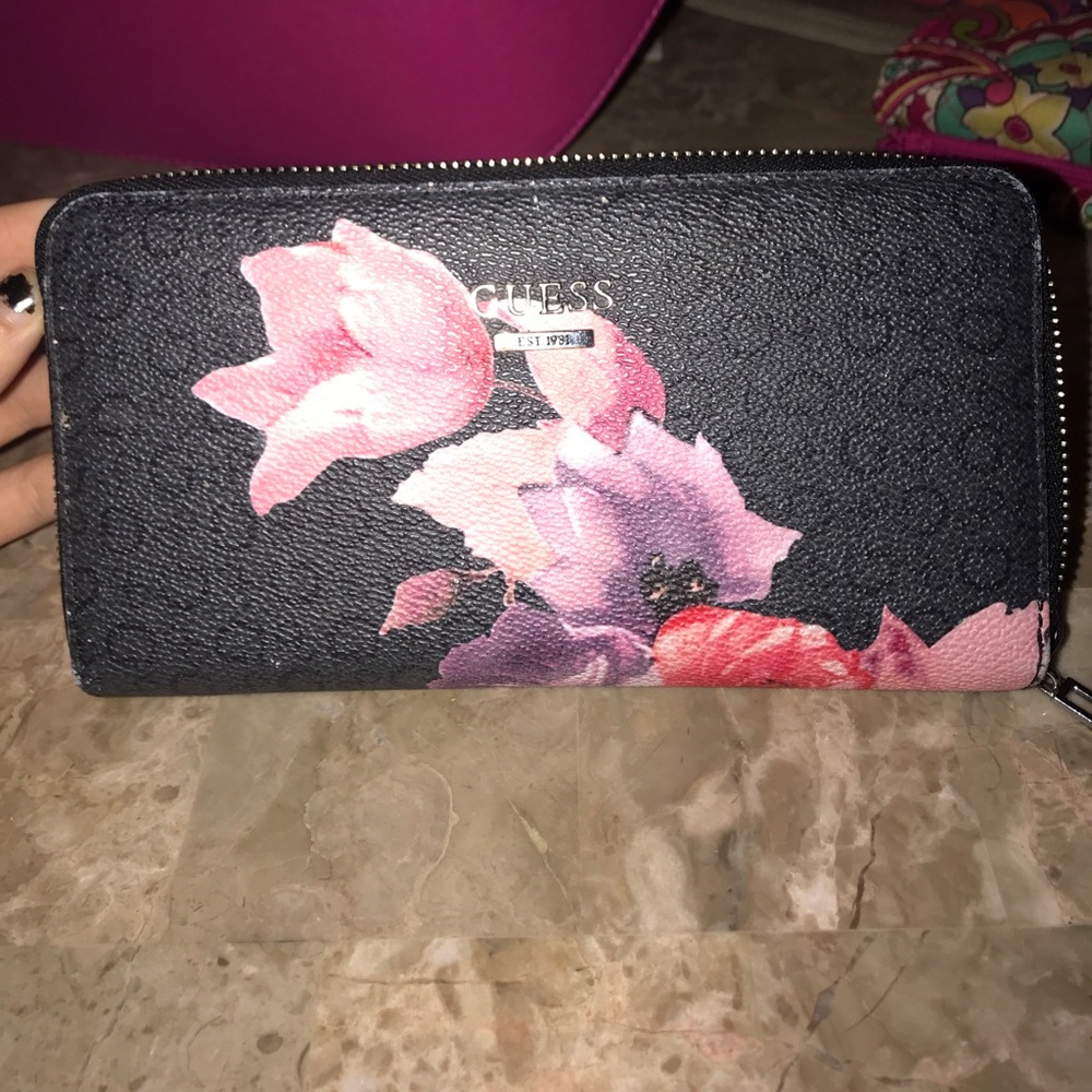 Guess Flowered Wallet