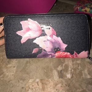 Guess Flowered Wallet