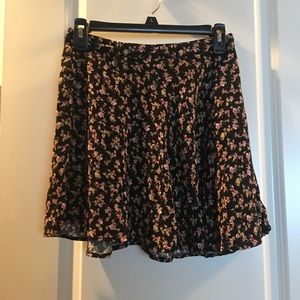 Vintage-y Floral Flowy Skirt