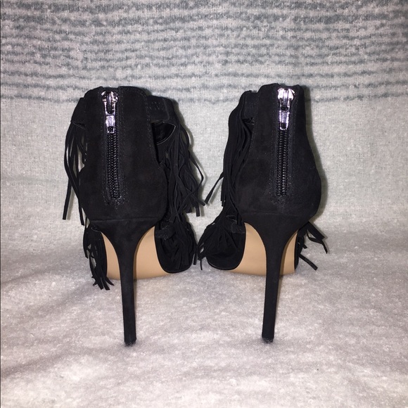 Steve Madden Fringly Dress Sandals - Picture 3 of 5