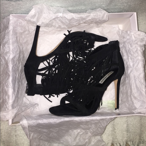 Steve Madden Fringly Dress Sandals - Picture 5 of 5