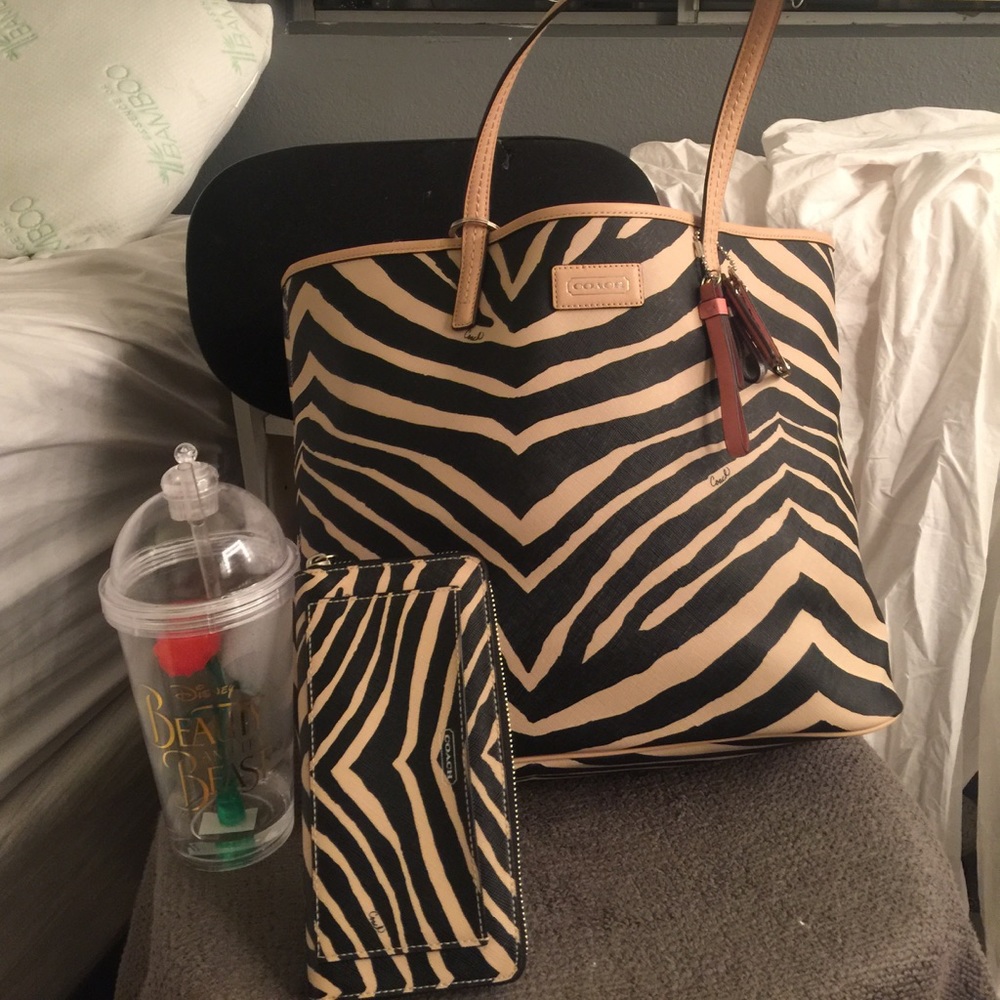 Coach Zebra tote bag w/ matching Coach wallet