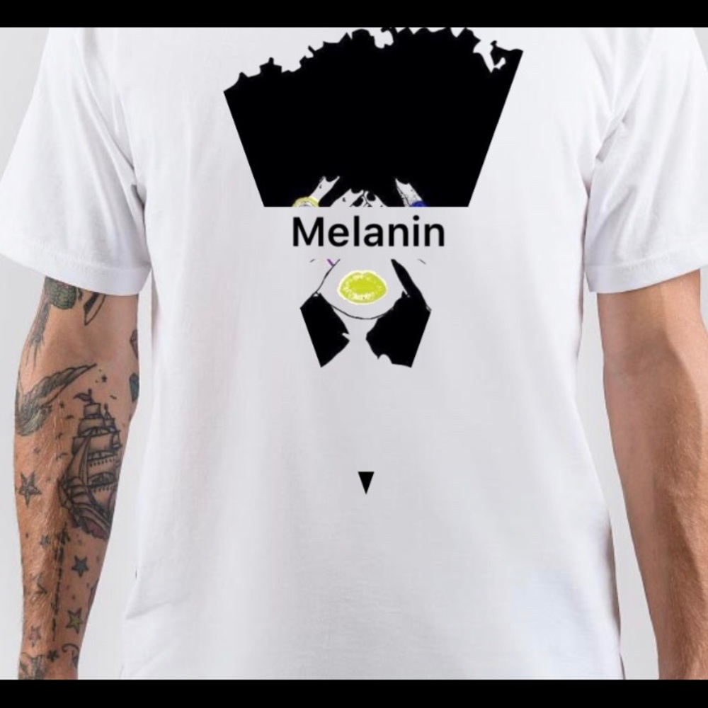 Graphic tee