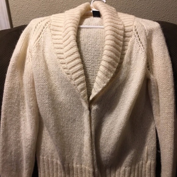 White Gap Sweater - Picture 1 of 2