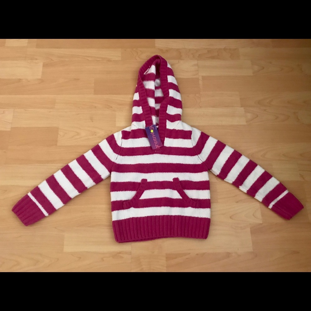 GirlsSweatshirt with hoodie and pockets size 5T