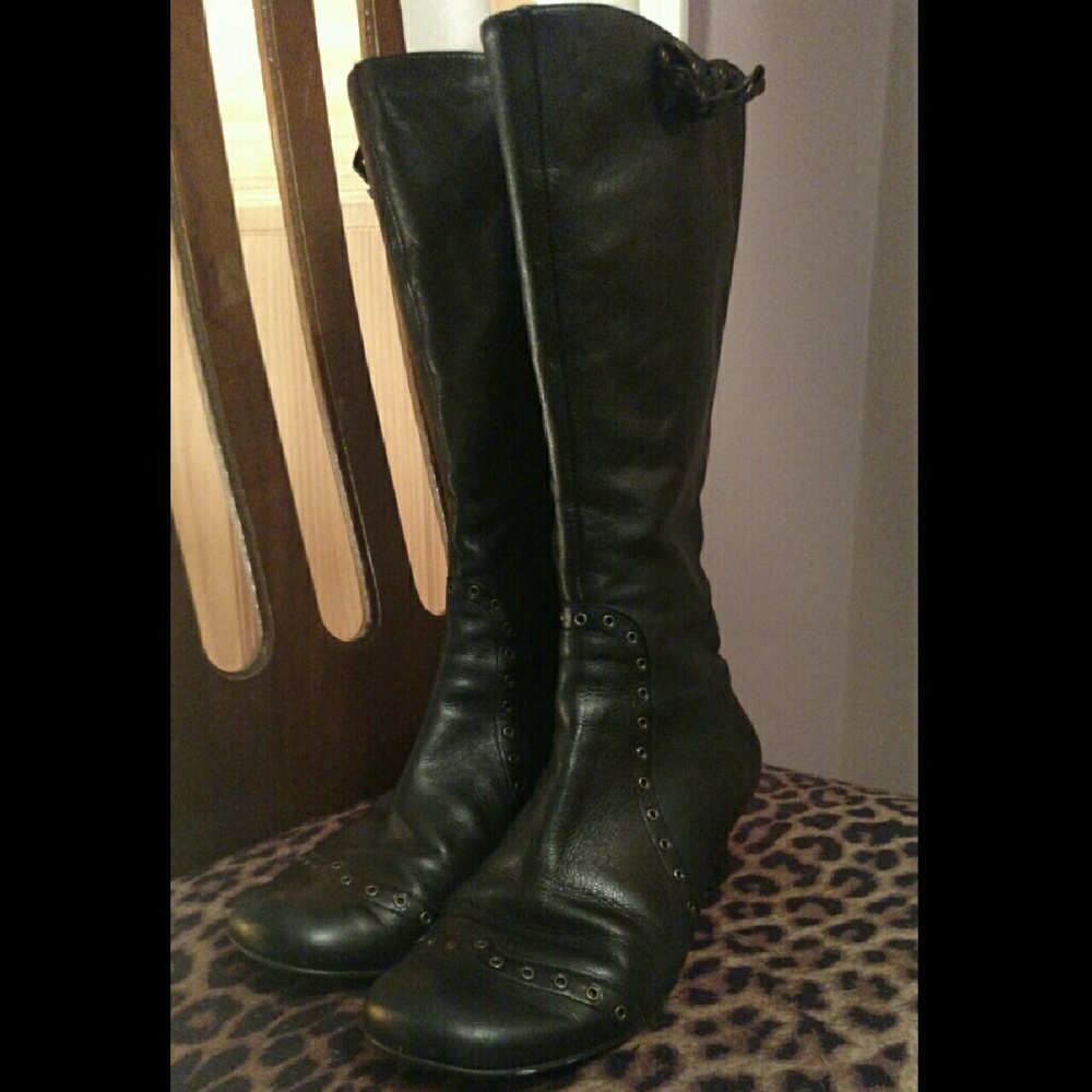 Biviel buttery soft black leather boots