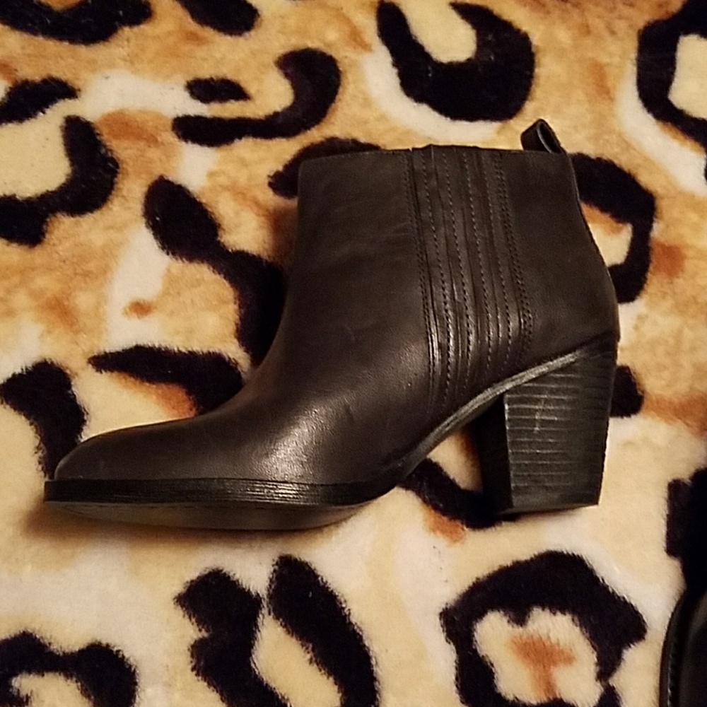 Nine West booties