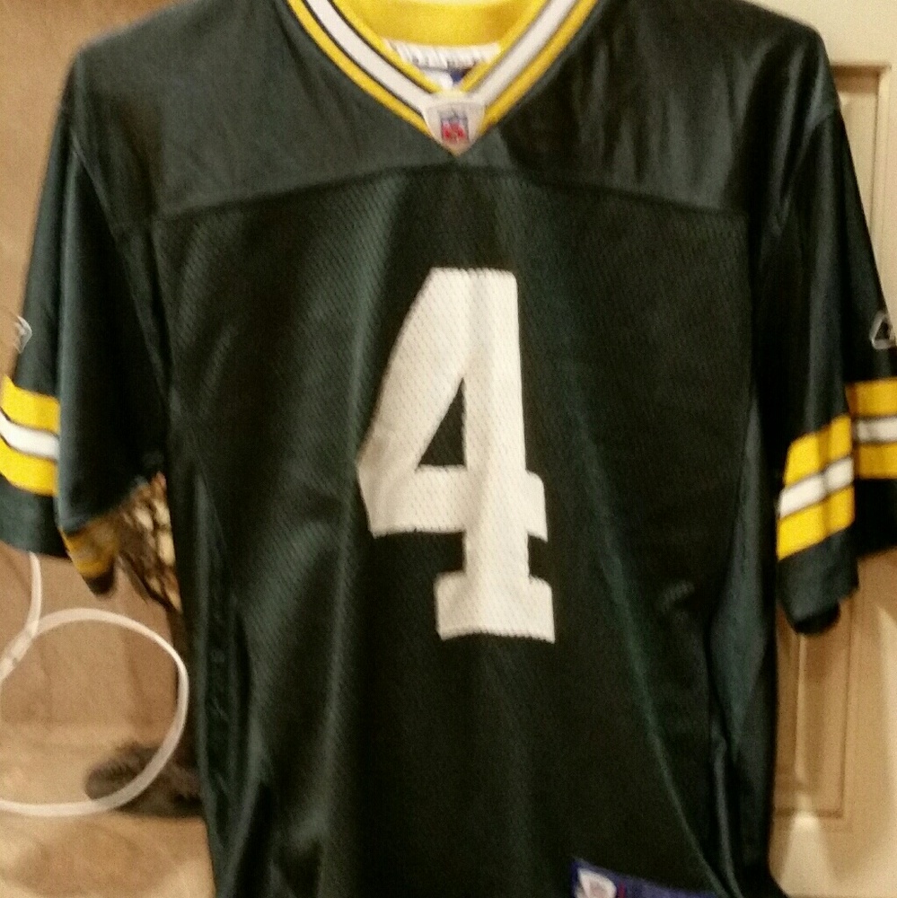 Football  jersey  non authentic