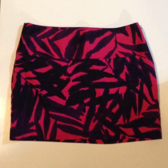Express Design Studio SEXY Zebra Mini Skirt - Picture 2 of 4