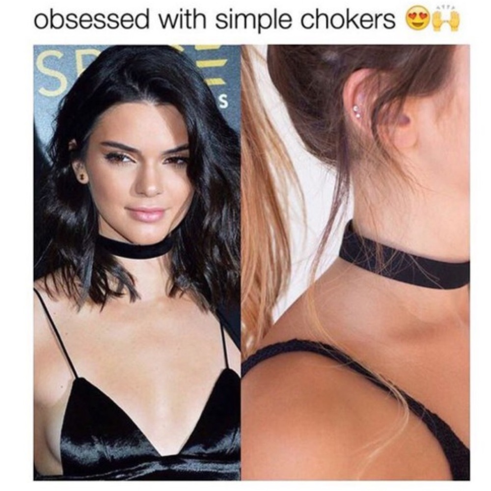 New black choker