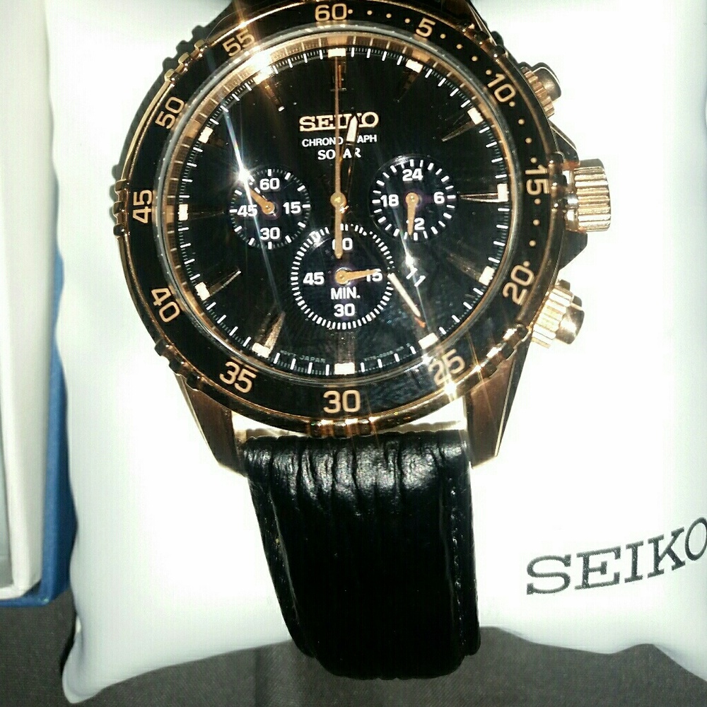 Seiko chronograph solar watch