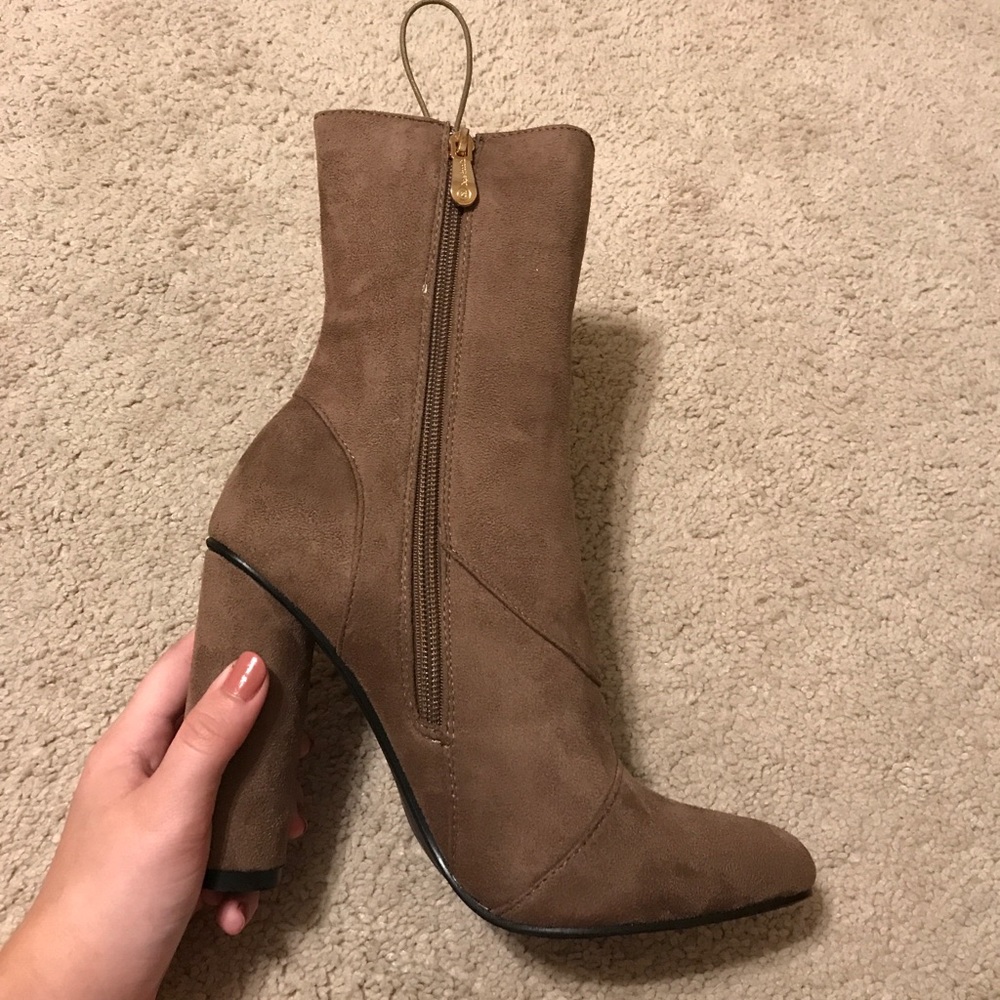 Forever 21 Boots with heels